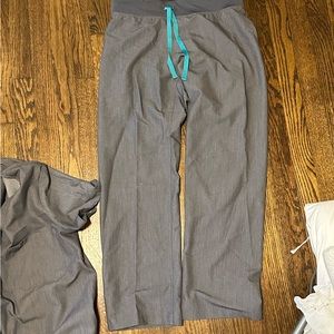 Grey Figs Small Petite Scrub Pants